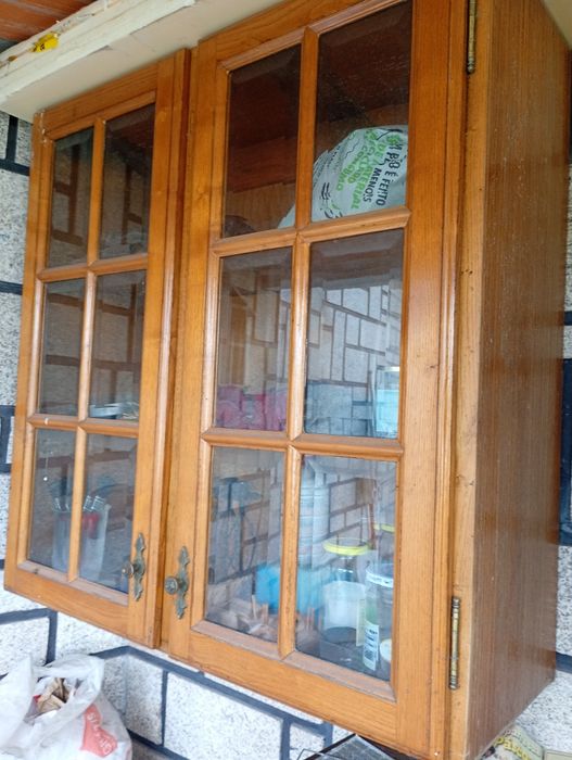 Móveis de cozinha em madeira