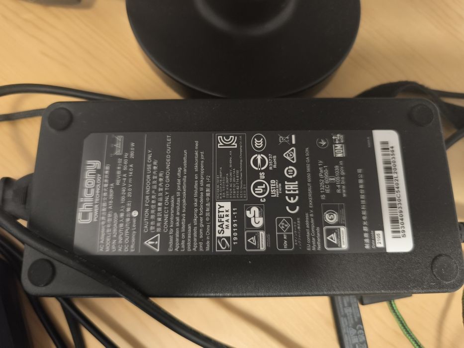 Laptop gamingowy do gier MSI GP76 11UG i7 11800UH RTX3070 32GB RAM 1TB