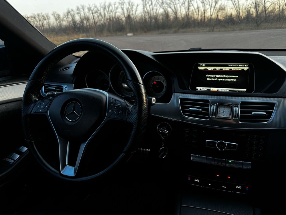Mercedes-Benz E220 2015