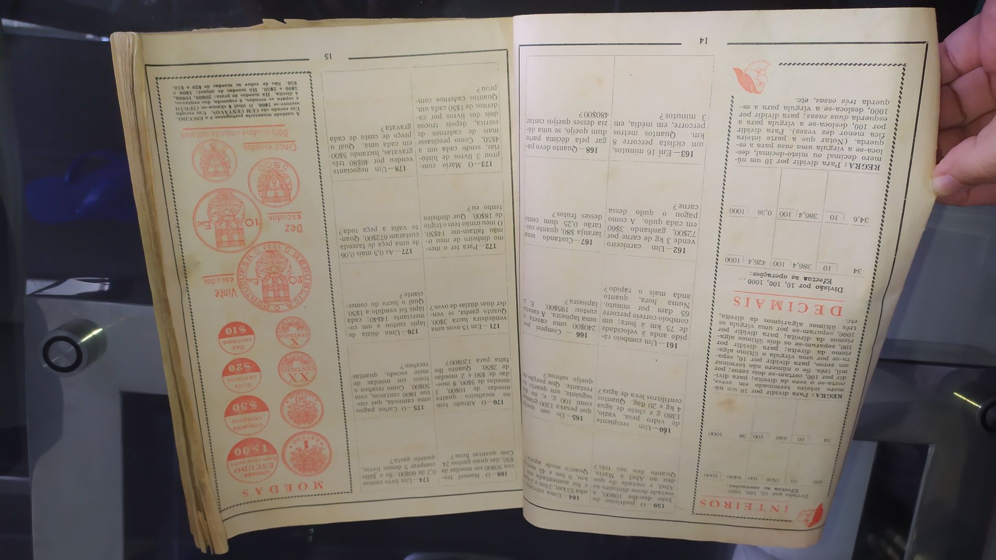 Manual antigo de matemática com mais de 70 anos
