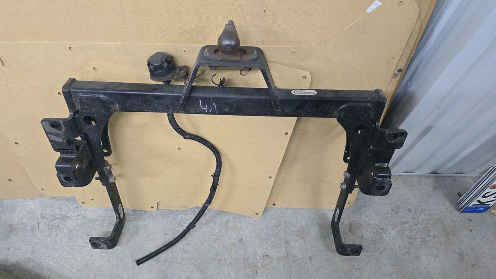 Фаркоп Renault Master 2010-2024