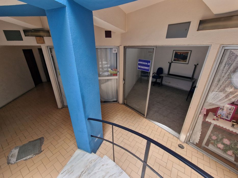 Loja no centro comercial Dovari