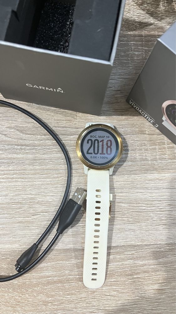 Продам часи Garmin