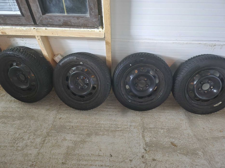 Koła zimowe BMW 118d nowe opony