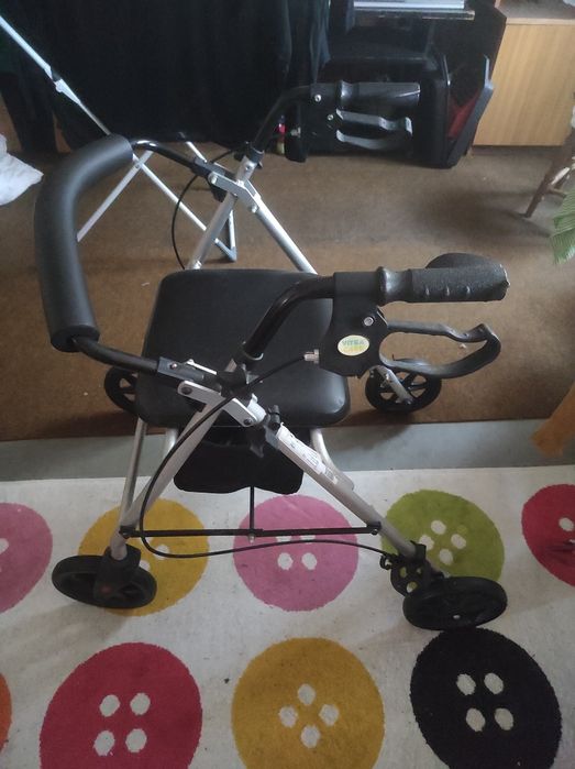 Vitea care chodzik dla starszych