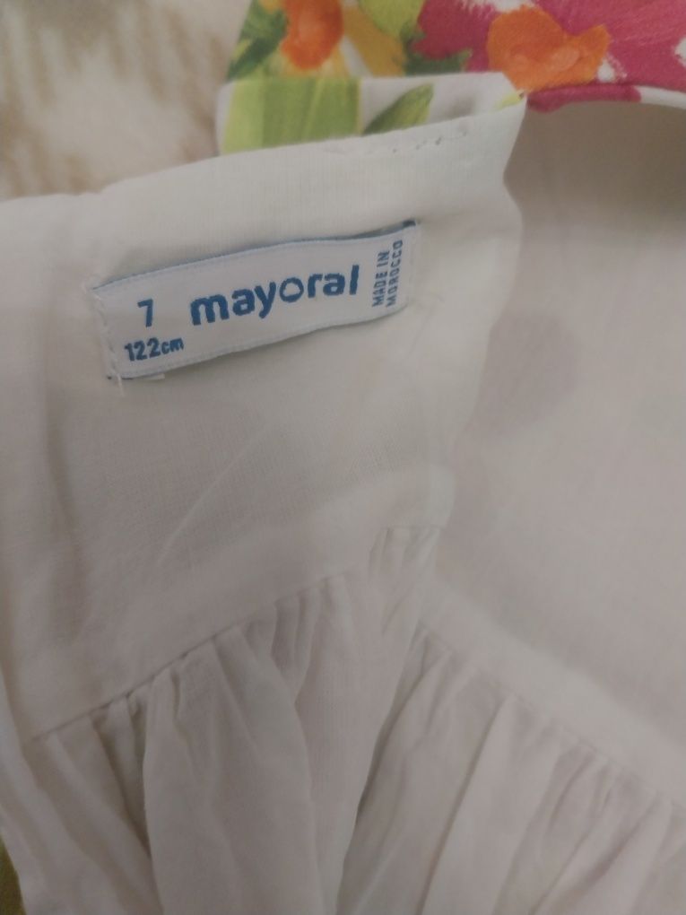 Roupa criança em bom estado