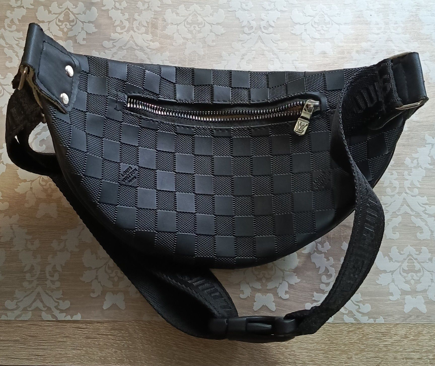 Бананка чоловіча-жіноча LOUIS VUITTON