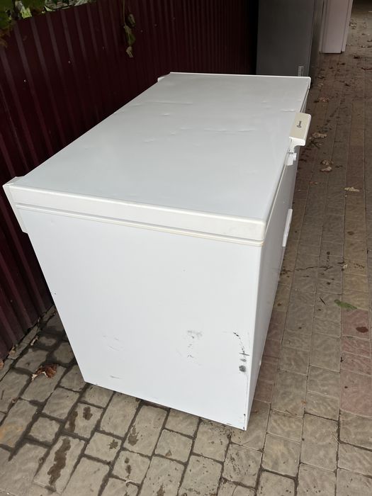 Морозильна камера Bauknecht SF23870 на 240 літрів Морольний ларь