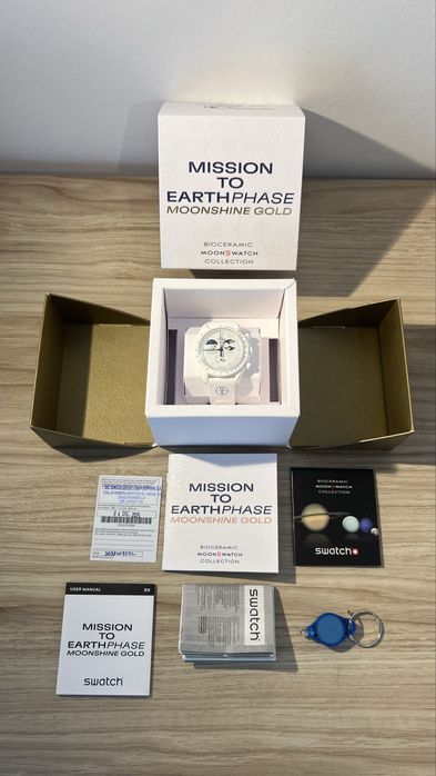 Mission to Earthpase Moonshine Gold