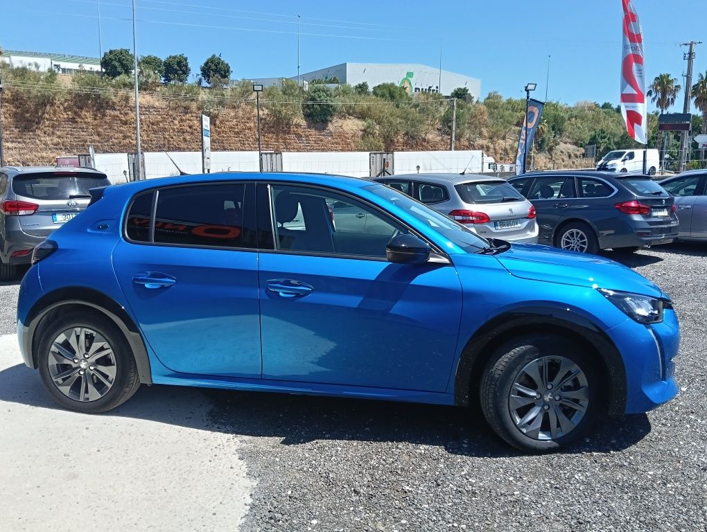 Peugeot e-208 Allure Pack, 02/2023, 23579kms,