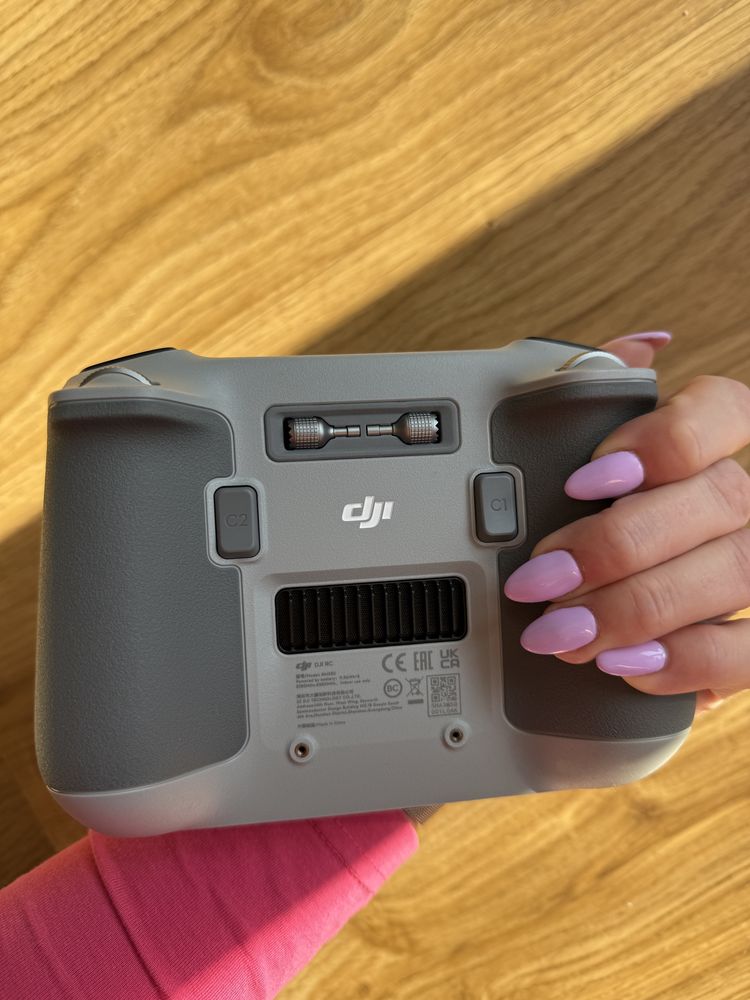 NOWY Kontroler DJI RC model RM 330