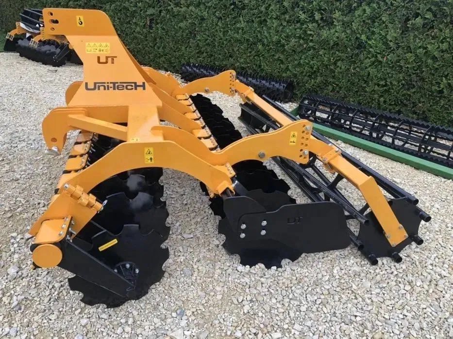 Agregat talerzowy Brona talerzowa Uni-Tech 2,5 2,7 3 ścierniskowy