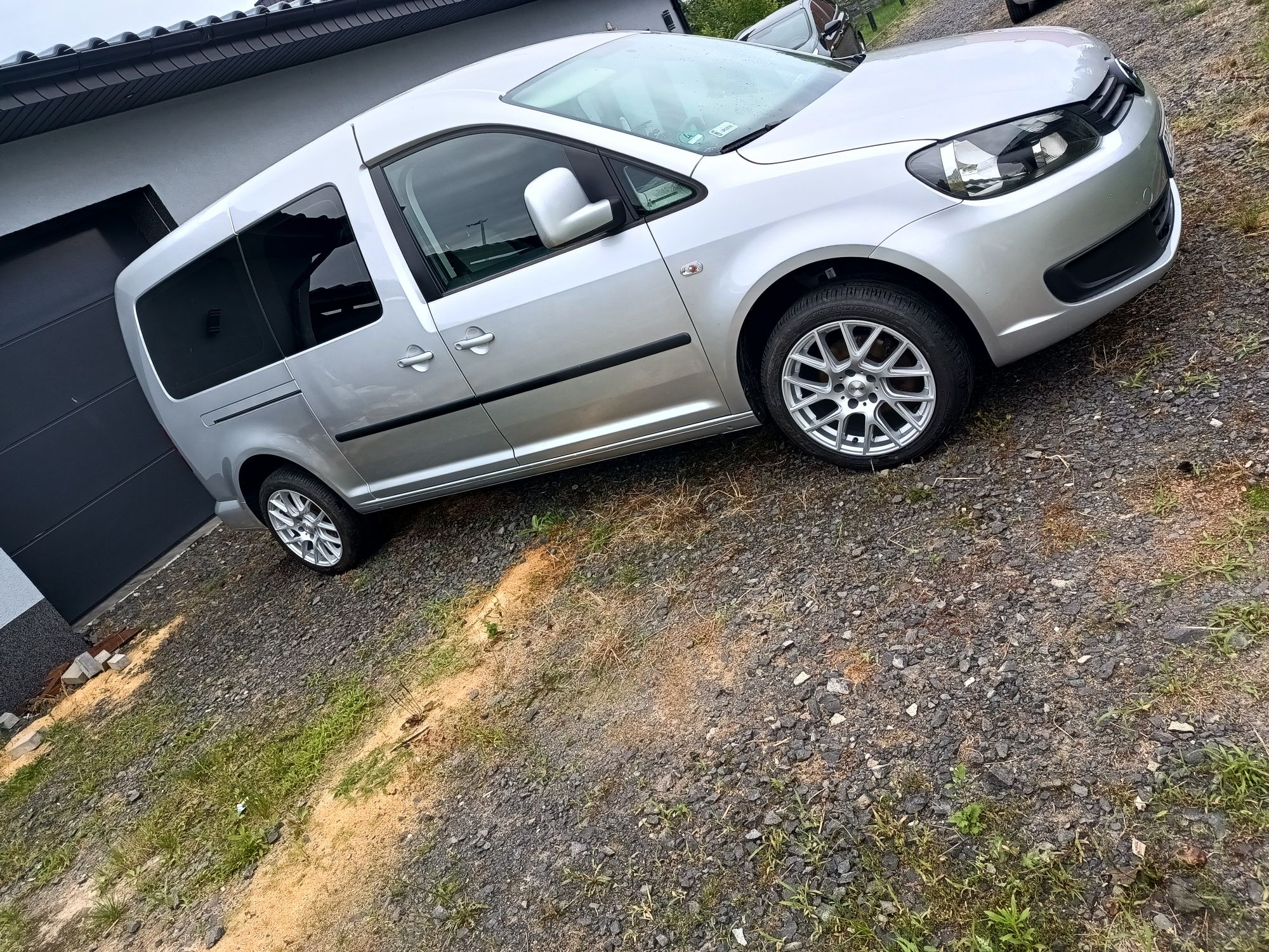Sprzedam Volkswagen Cady do przewozu osoby niepełnosprawnej