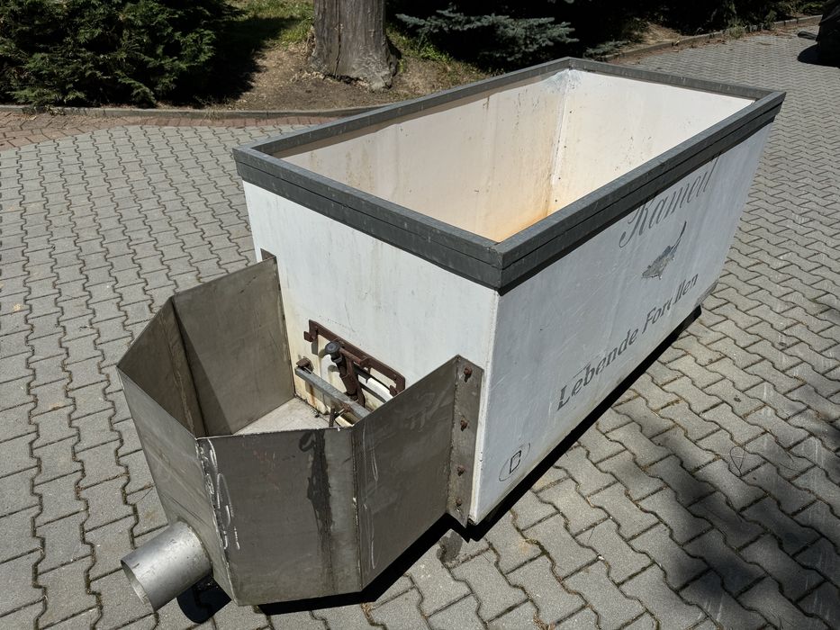 Zbiornik basen izolowany 1500litrów do transportu sprzedaży Ryb