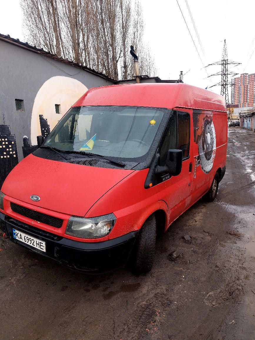 Ford Transit продам авто в гарному стані форд транзіт 2004 рік