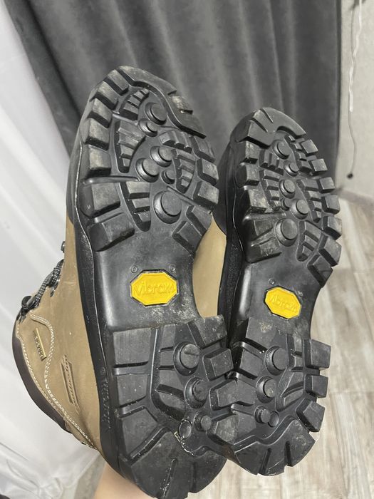 Трекінгові черевики Zamberlan