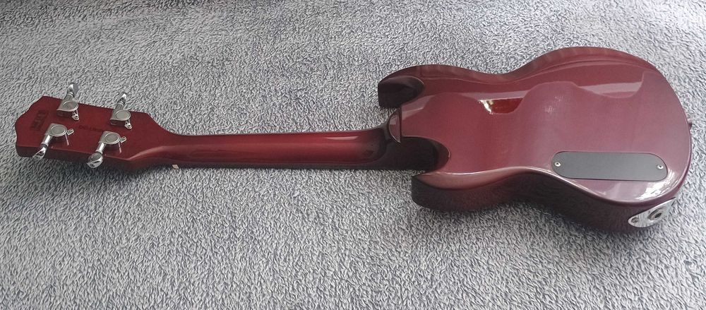 Ukulele koncertowe elektryczne Harley Benton DC SG