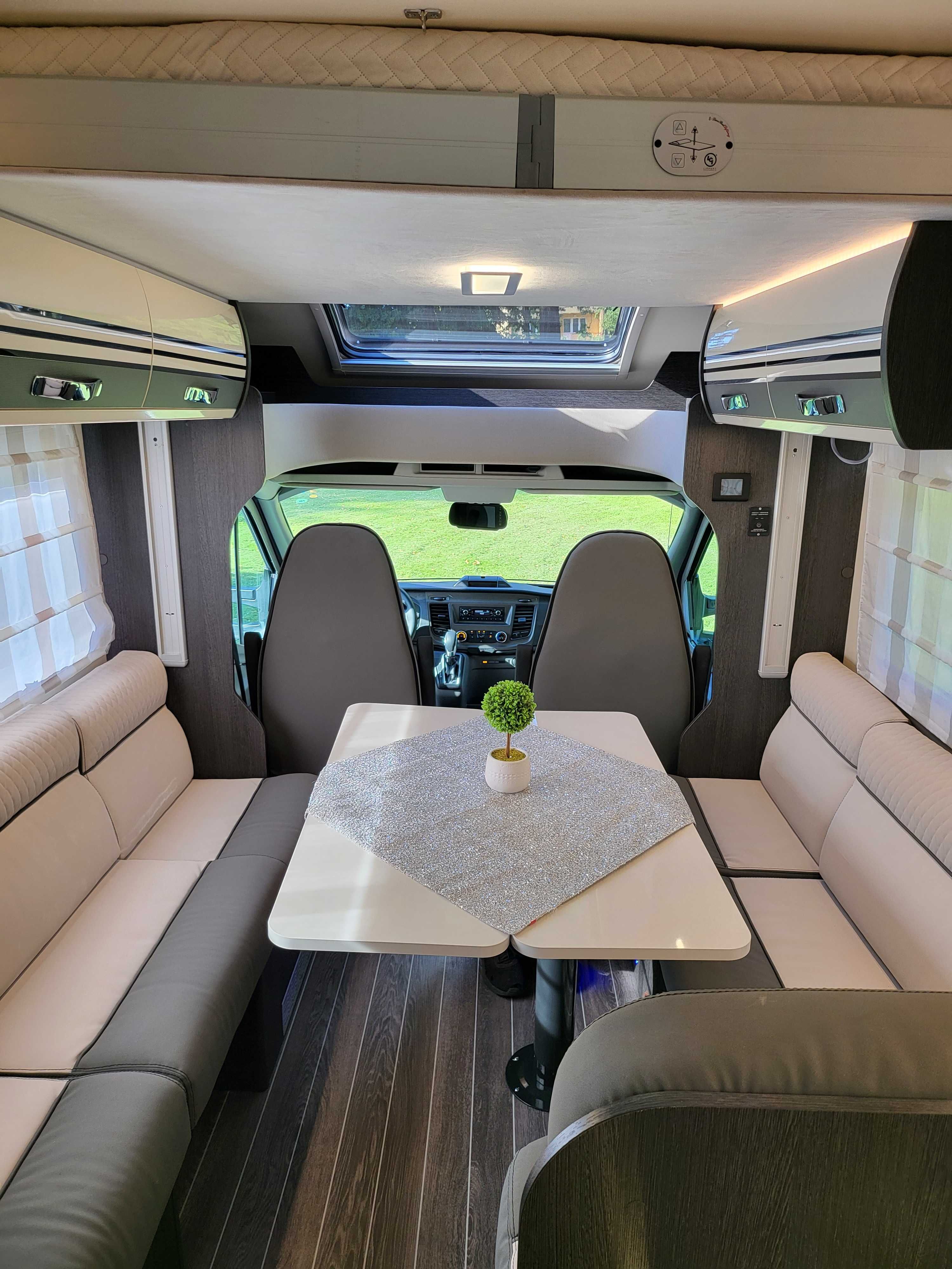 Kamper Wynajem VIP 6 Duży Salon Bogate Wyposażenie do Wynajęcia Camper