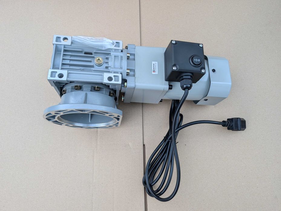 SIlnik do pieca na eko groszek przekładnia podajnik