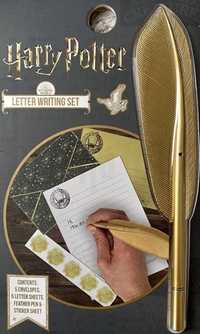 Листівки, конверти, печатки від Гаррі Поттера.
