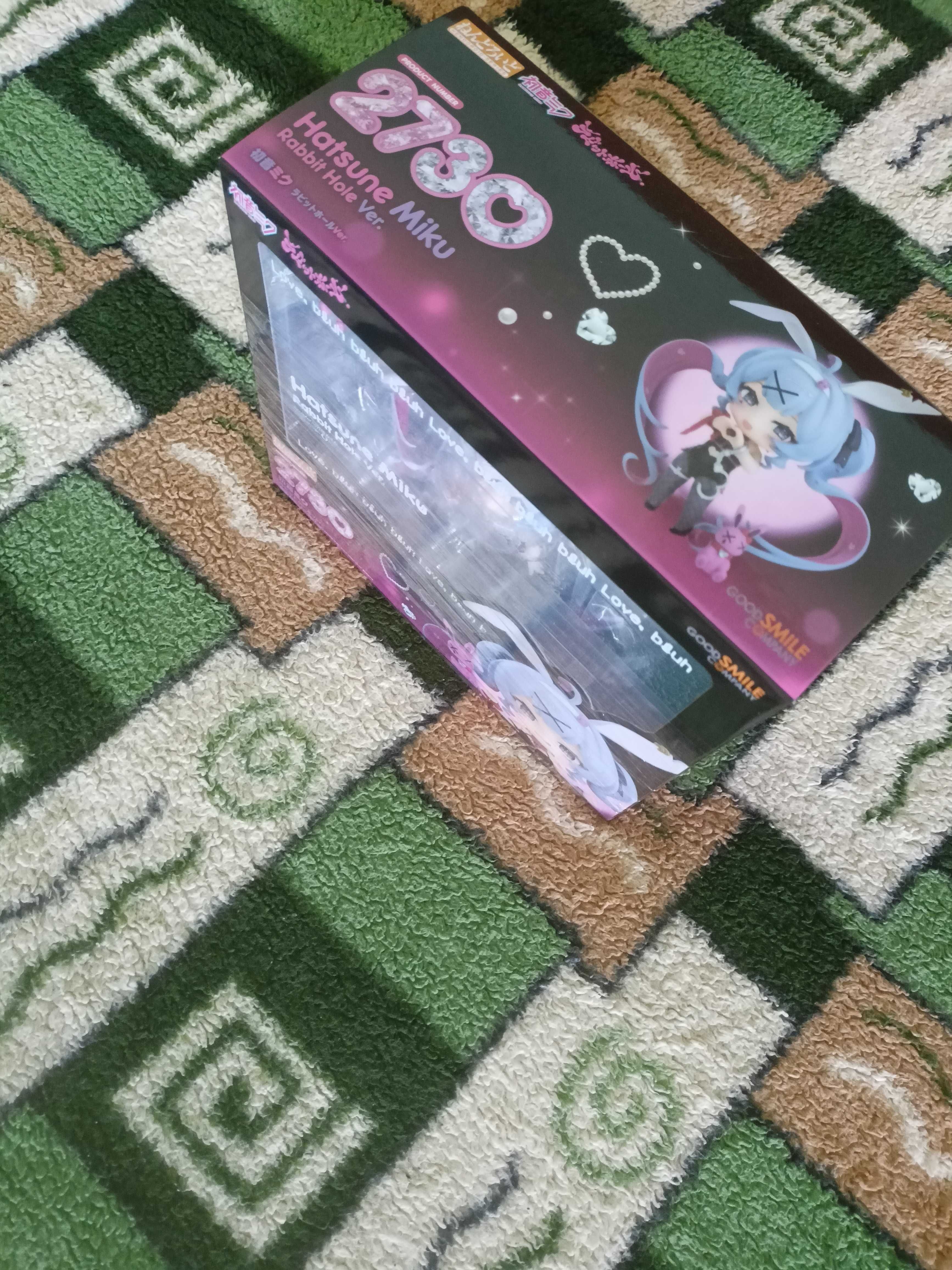 Фігурка Хацуне Міку Nendoroid (#2730) Rabbit Hole Ver.