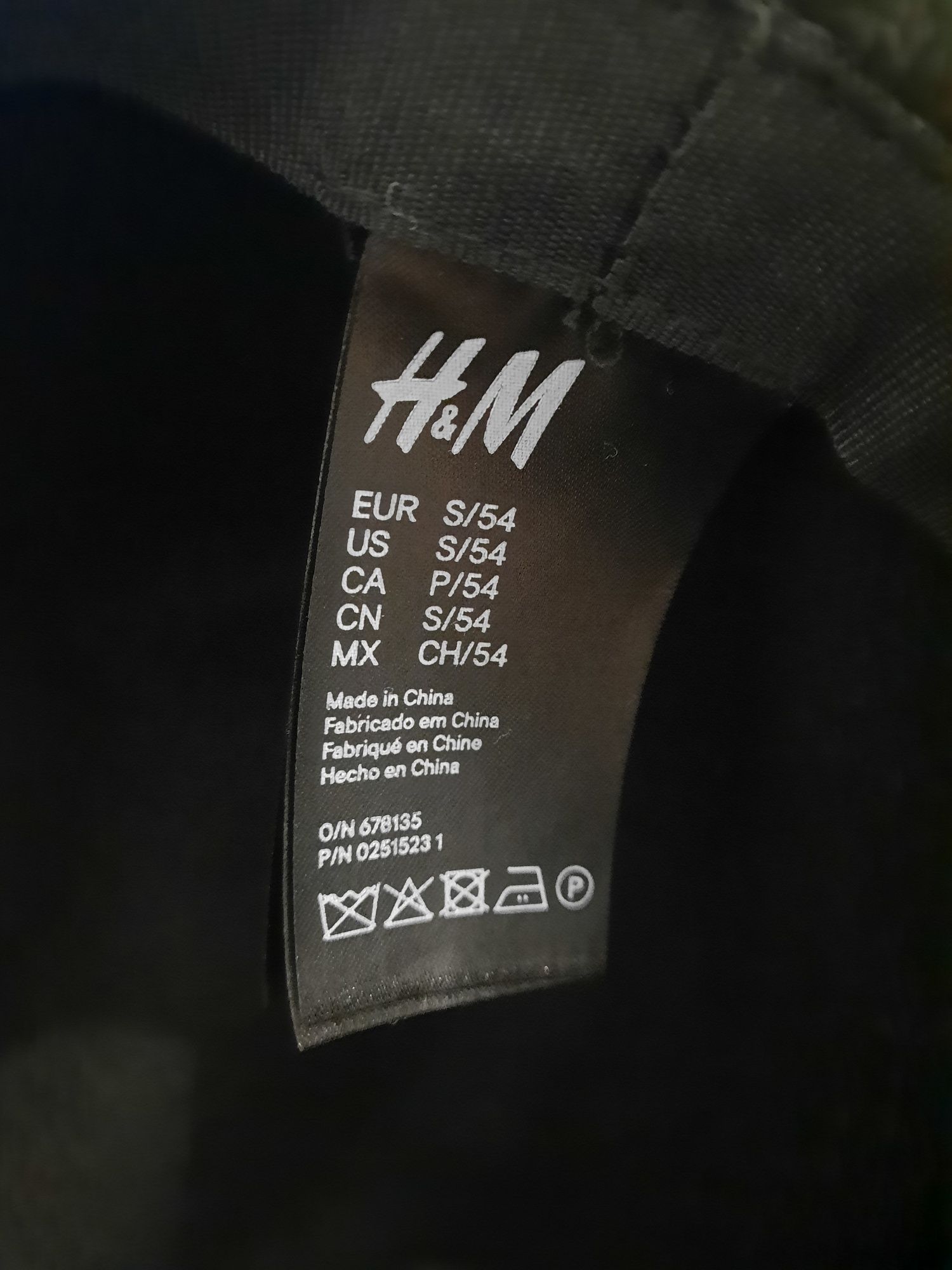 Chapéu Preto 100% lã H&M
