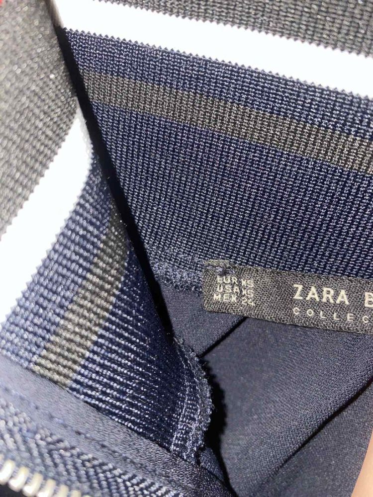 Юбка на широкой резинке миди темно-синяя юбка на молнии зара Zara