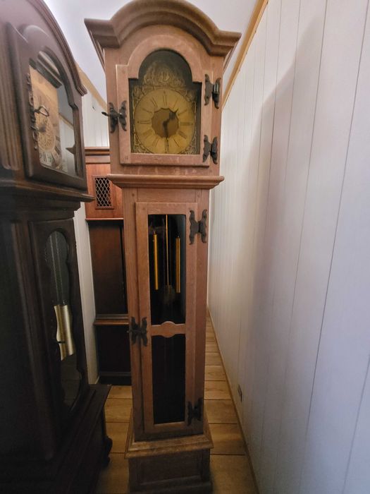 Zegary stojace, piekne stare.