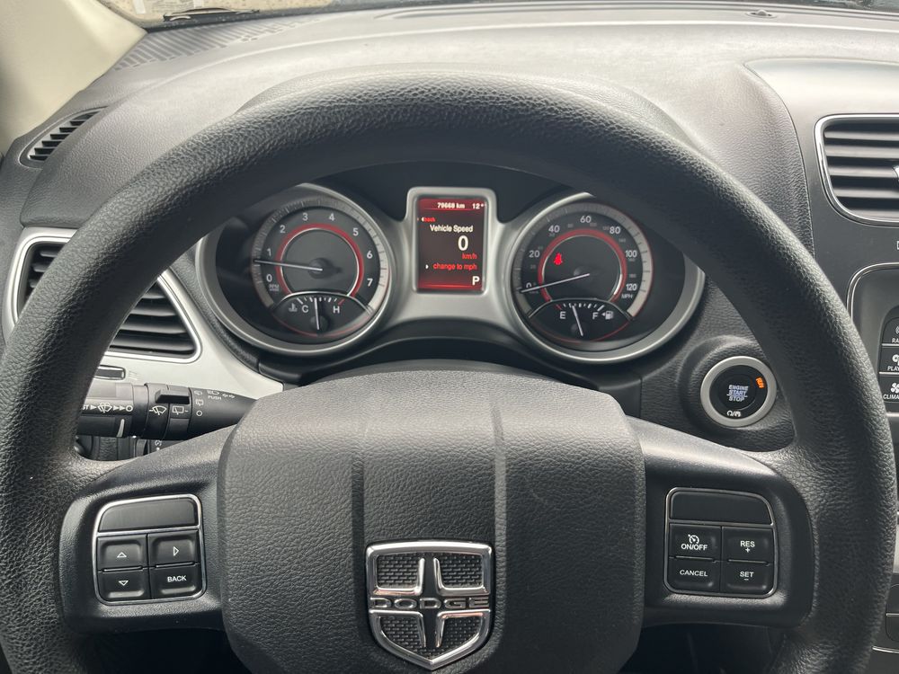 Dodge Journey 2,4 мінімальну пошкодження, відмінний стан