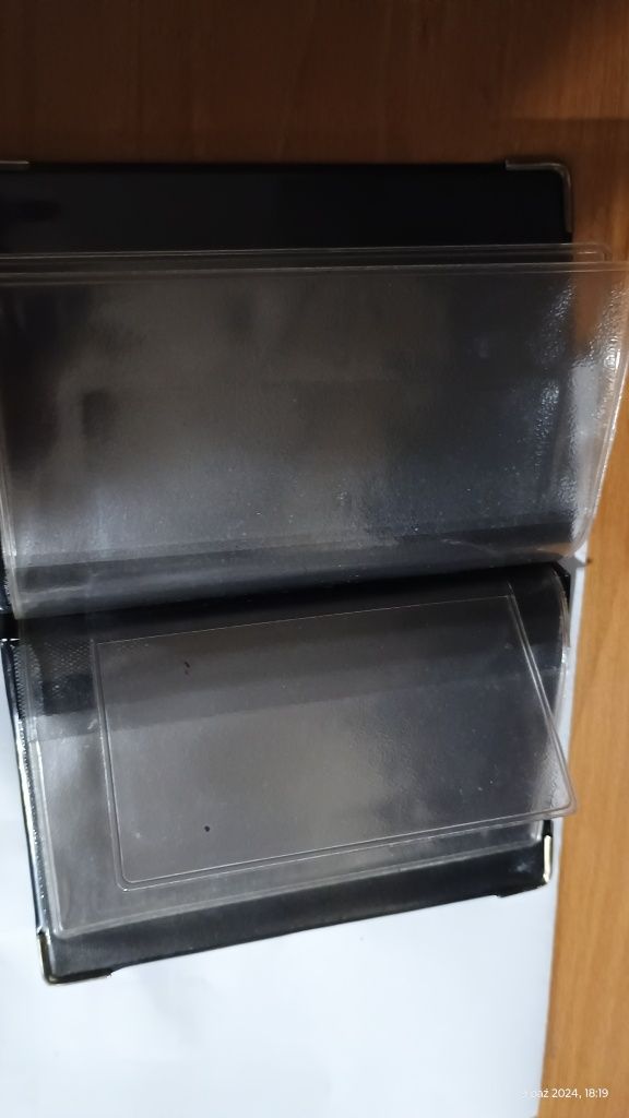 Do dokumentów etui