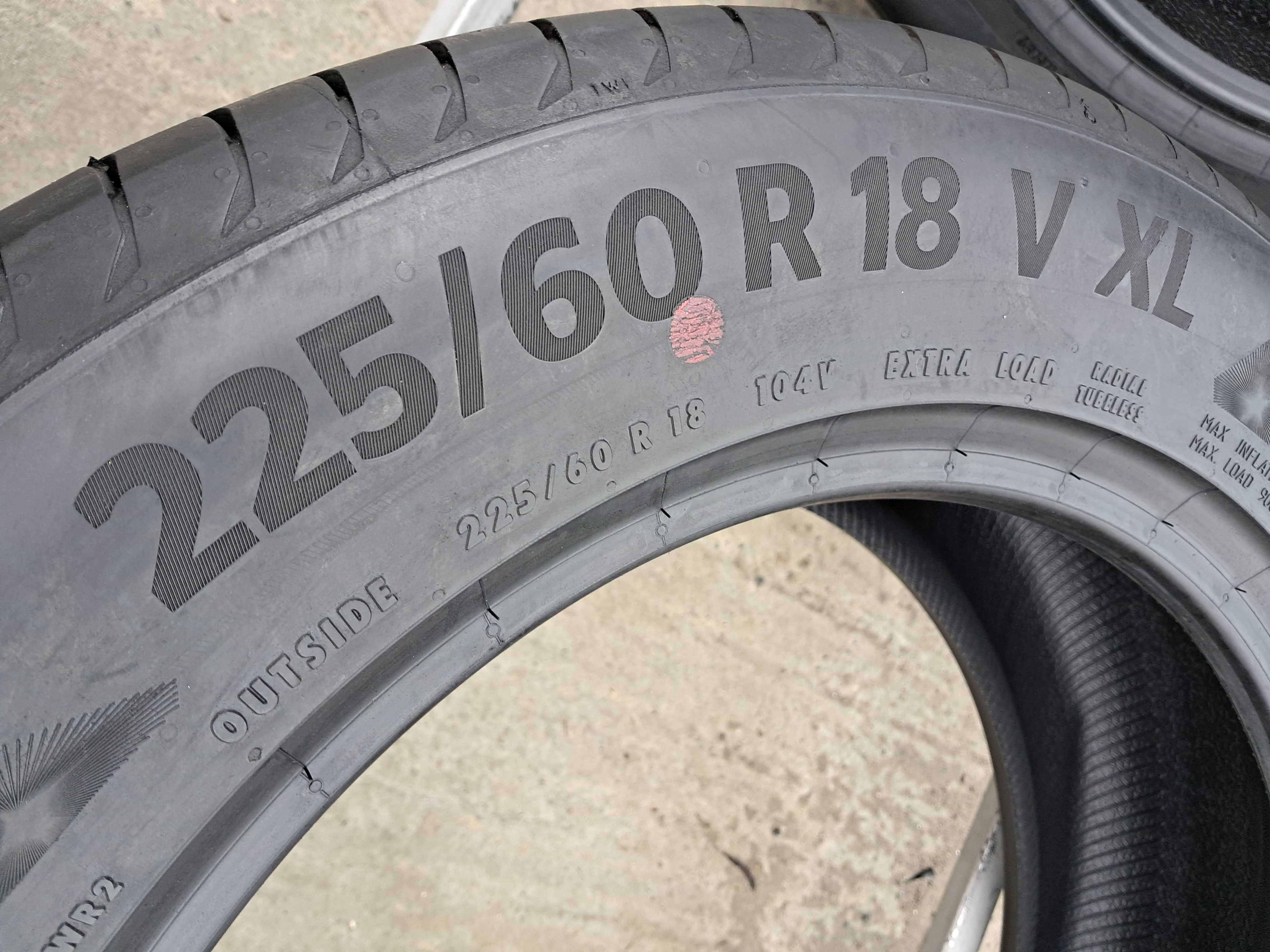 Резина літо 99% протектор Continental 225/60 R18 PremiumContact 6 2022