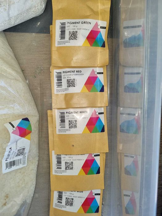 ARTME MK1 + Granulados e Pigmentos para Produção de Filamento 3D