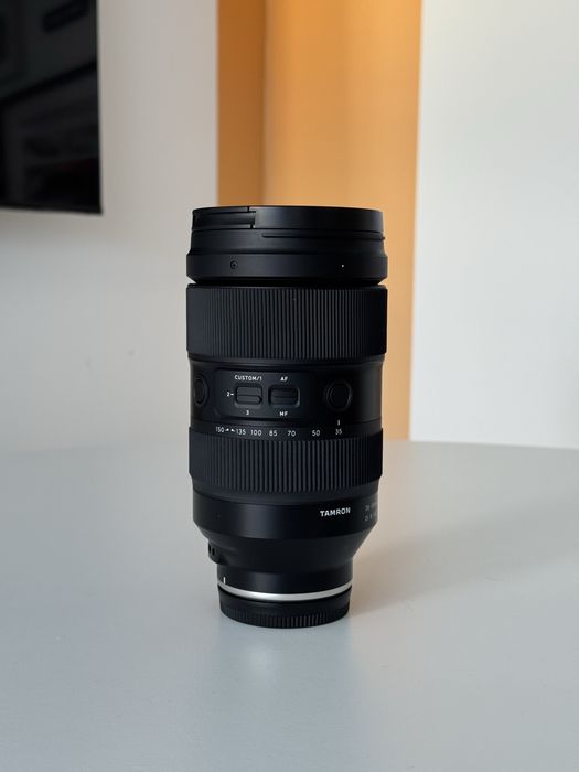 Tamron 35-150mm f/2-2.8 Di III VXD – para Sony FE – Como Nova