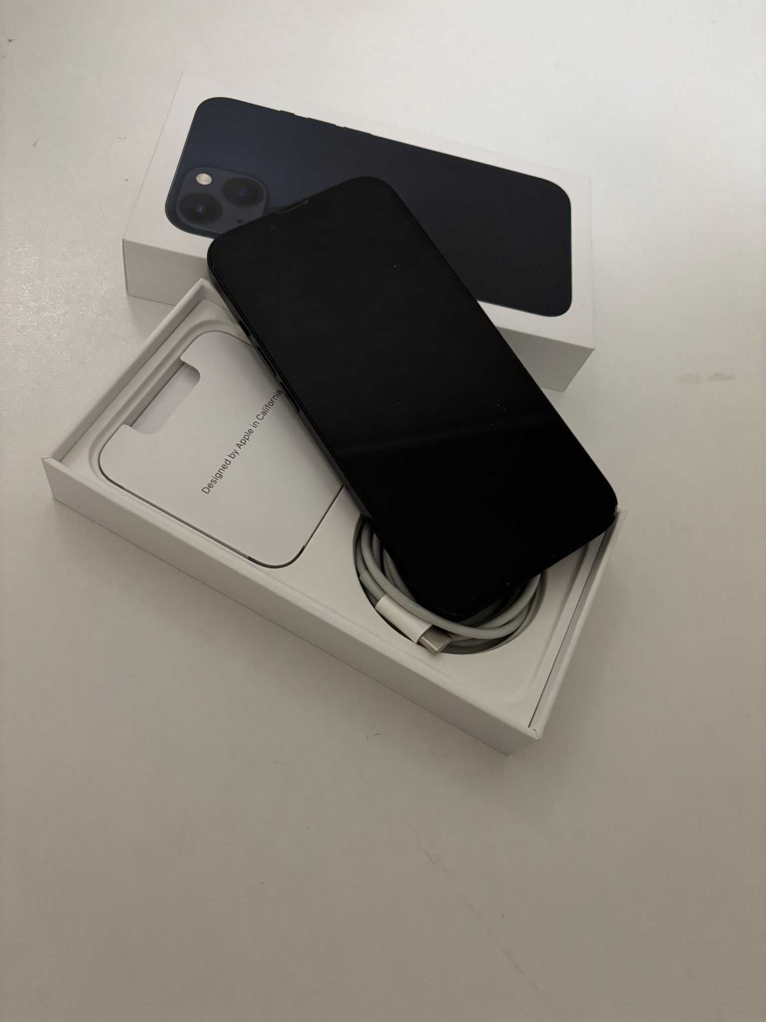 iPhone 13 128GB Preto - Como Novo