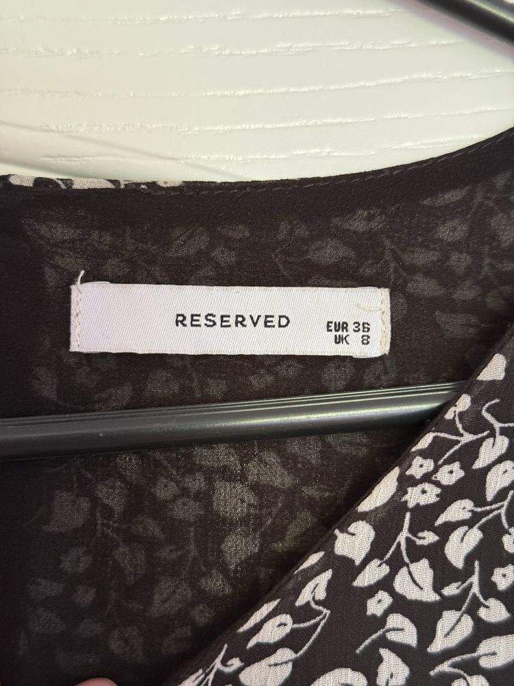 Sukienka Reserved