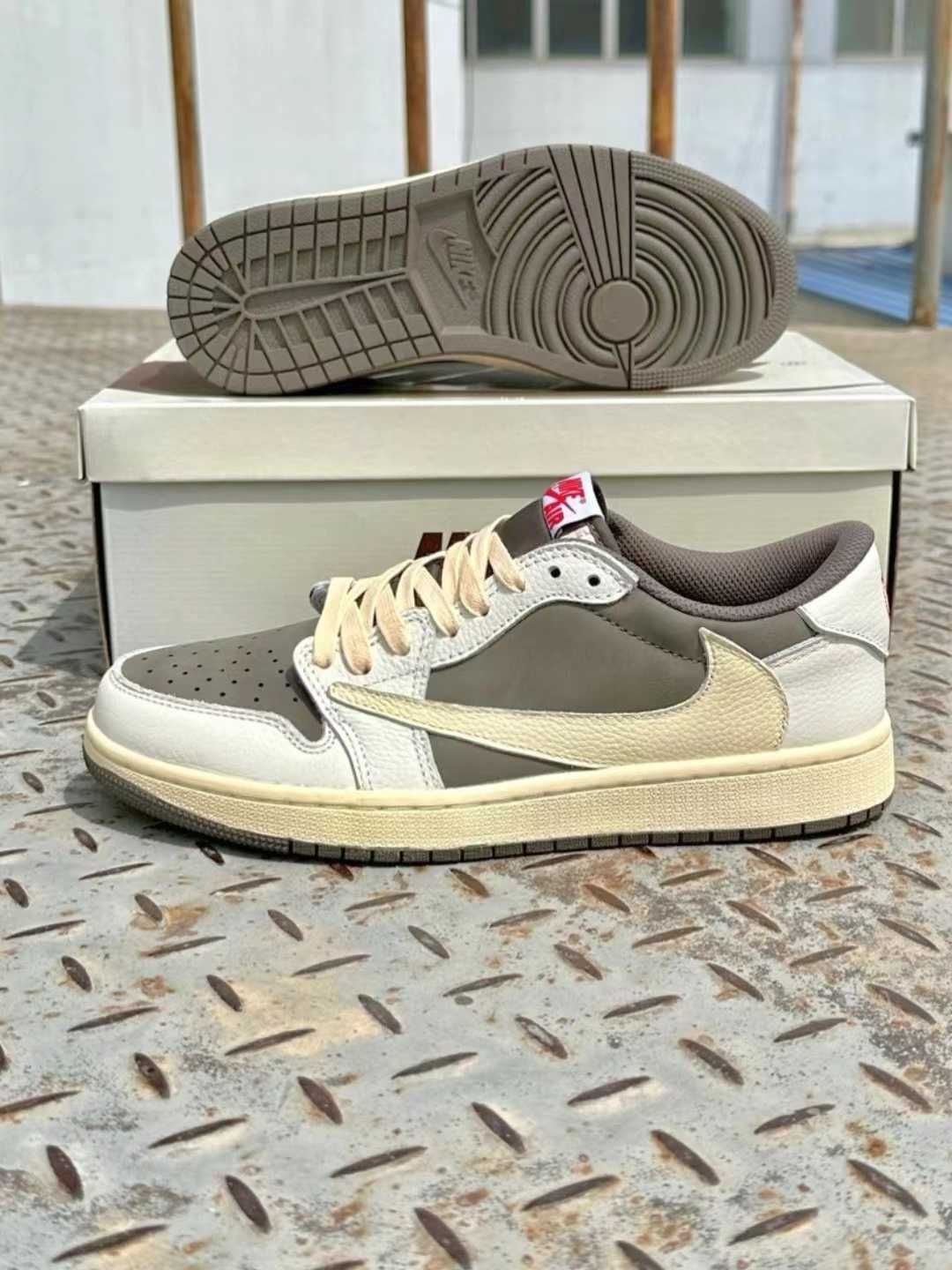 Travis Scott kontra Fragment kontra Air Jordan 1 NiskiWojskowy