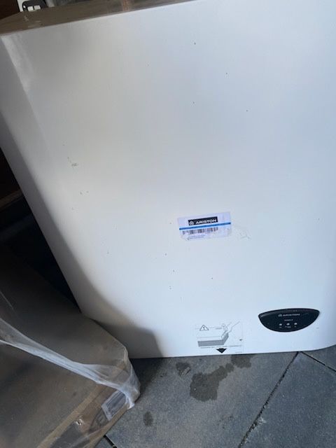 Pompa ciepła Ariston Nimbus Flex 70 S Net, 7 kW, 1,5 roku używana