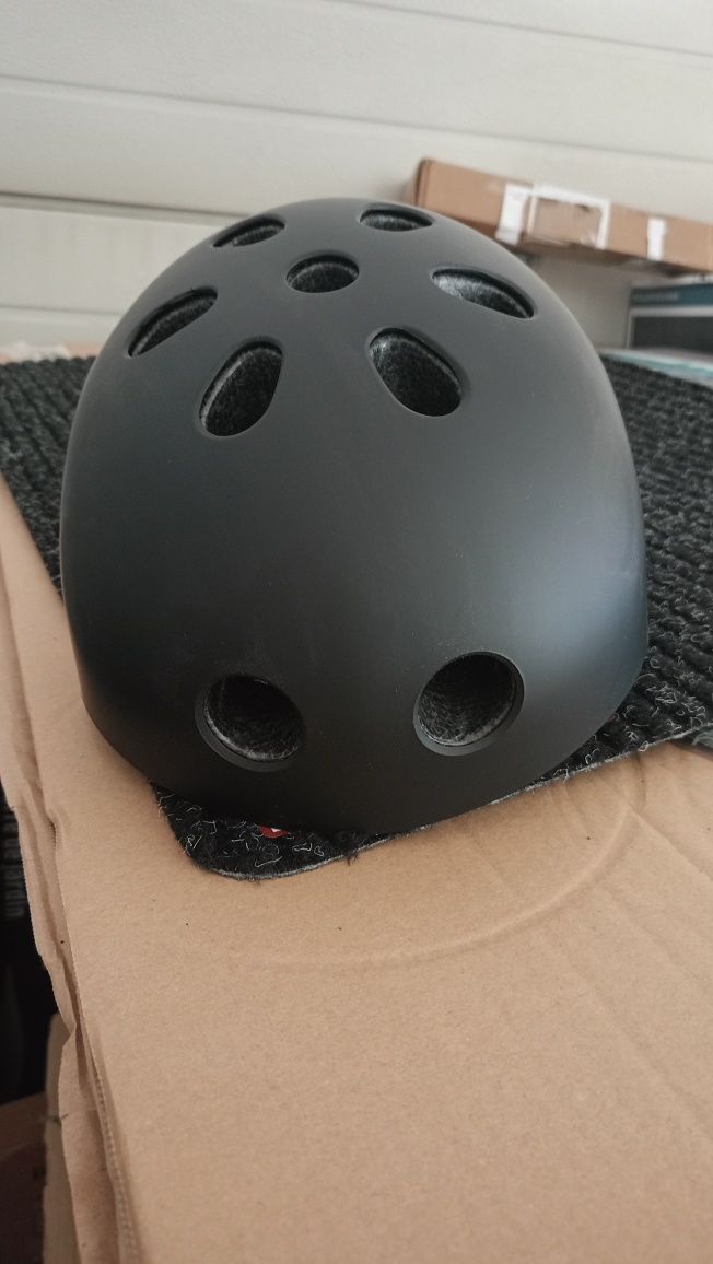 Nowy Kask XL Crivit