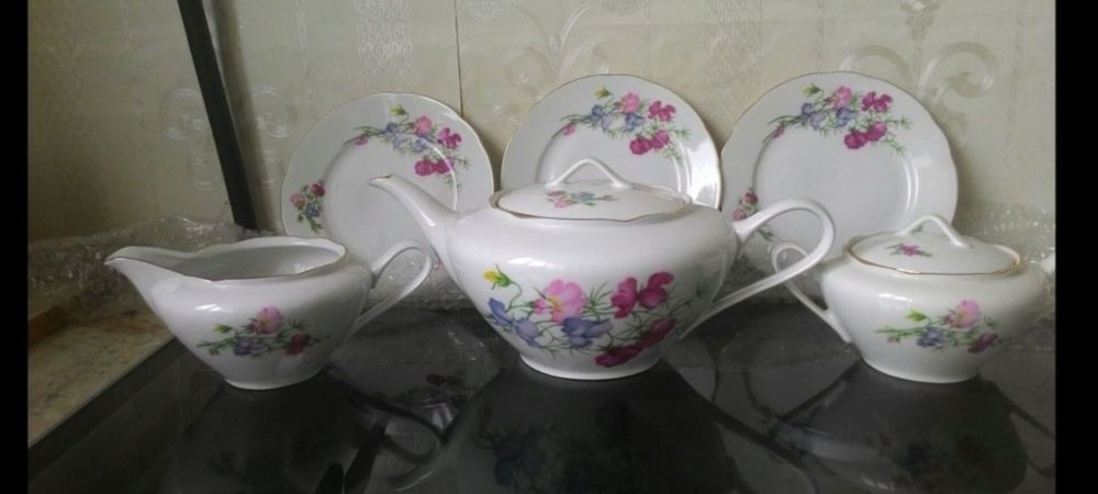 Новый антикварный чешский сервиз на 6 персон, костяной фарфор, деколь