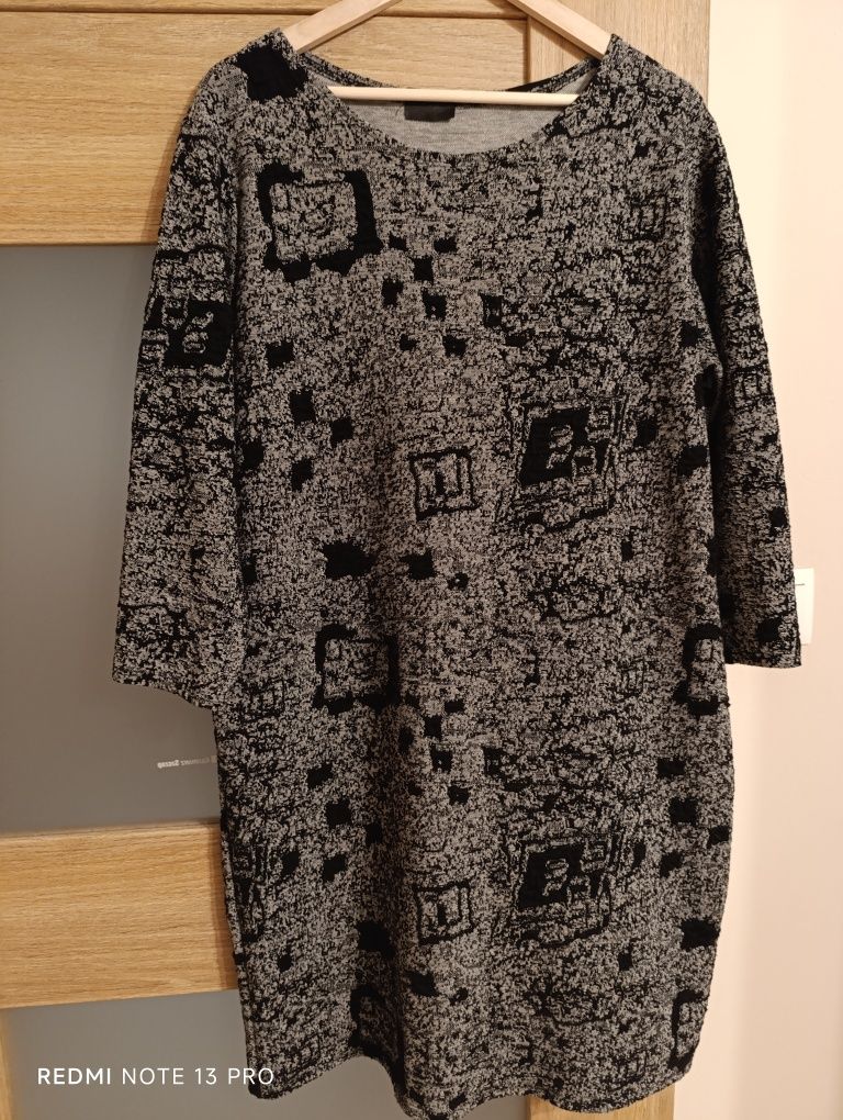 Sukienka damska. XXXL . Sabex
