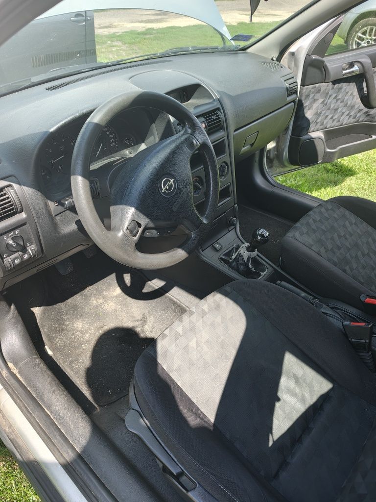 Auto na lata od kobiety...
