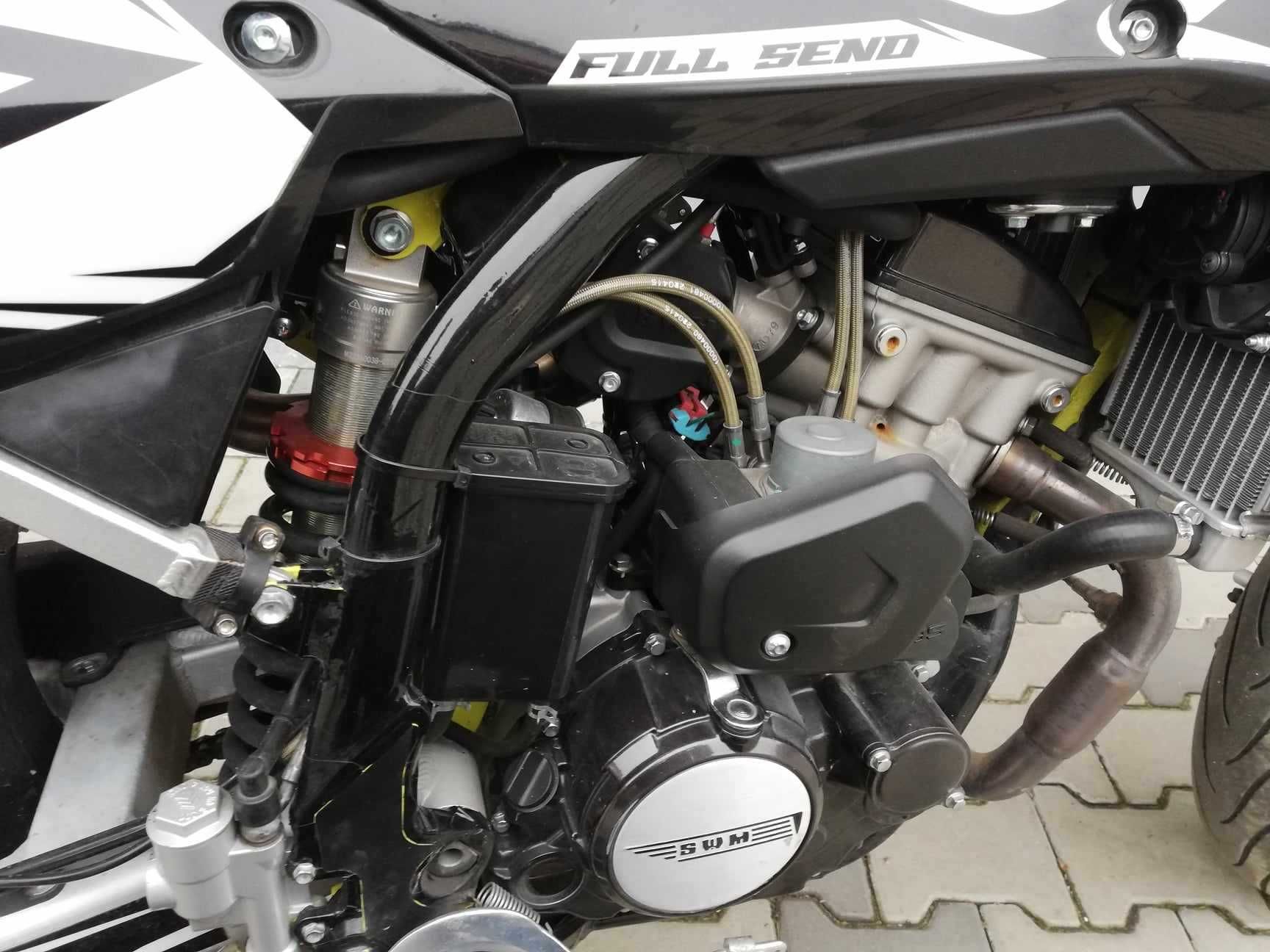SWM SM125R 2023 ABS katB 15KM (husqvarna)