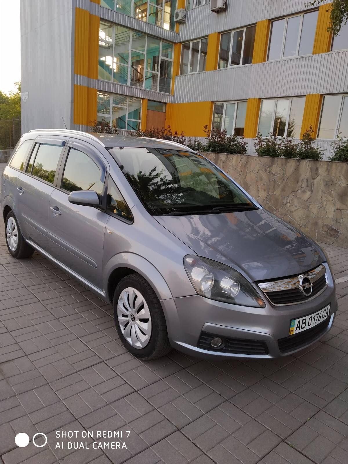 Продам Opel Zafira 2.2