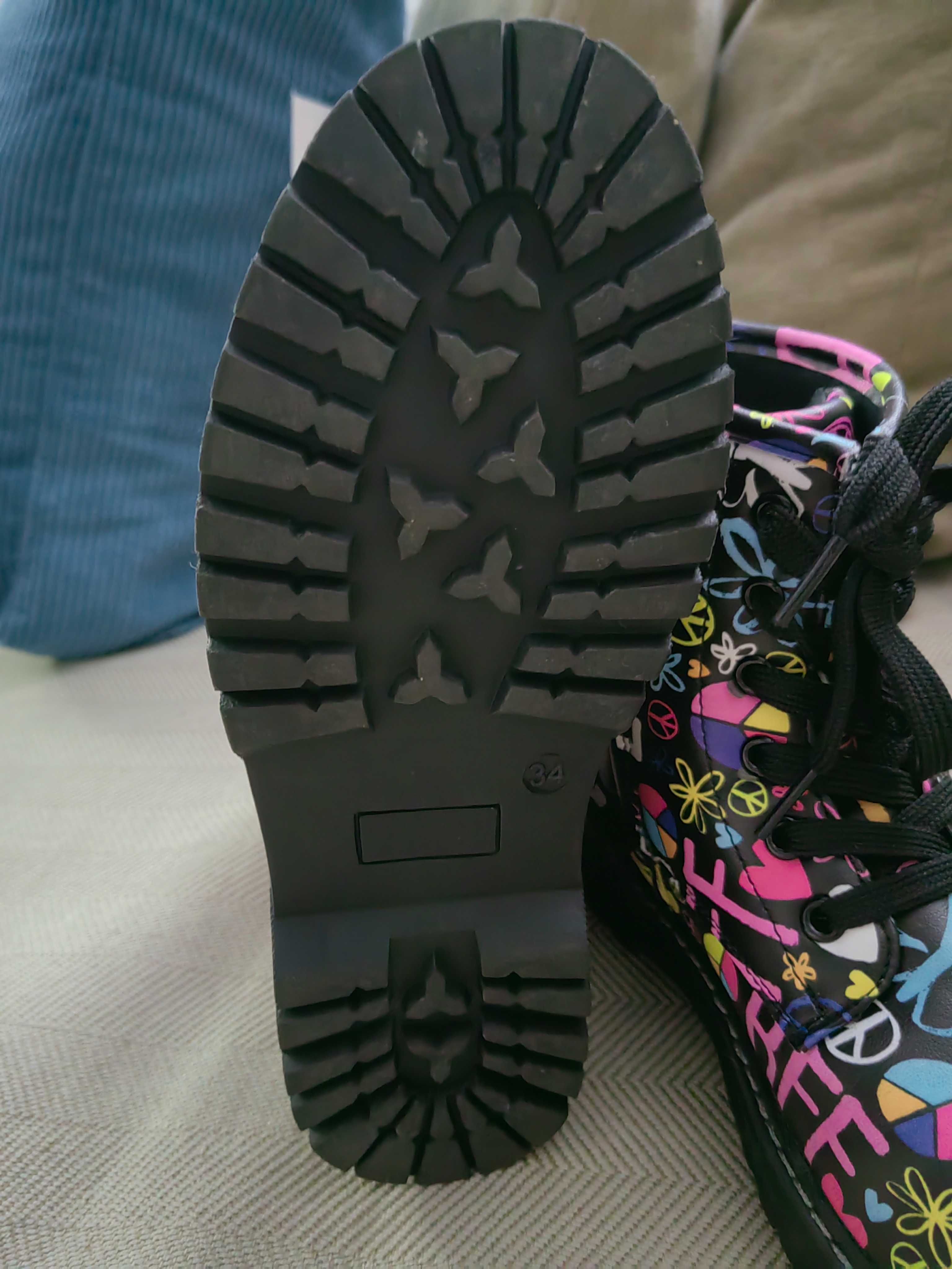 Botas estilo militar estampada multicolor