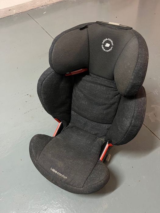 Cadeira auto Bebé Confort Rodifix