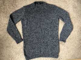 Niebieski sweter Bershka