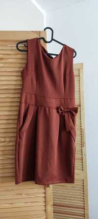 Gruba ruda miła sukienka z kieszeniami