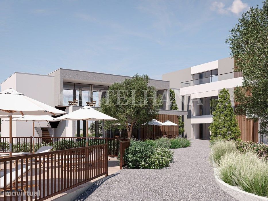 Apartamento T1 com varanda, junto à praia, no Carvoeiro, Algarve