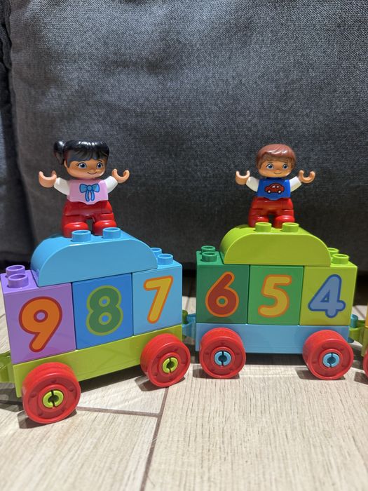 Конструктор Лего Duplo Потяг