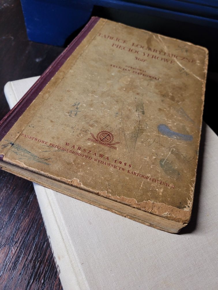 Tablice logarytmiczne pięciocyfrowe F. Piątkowski 1955